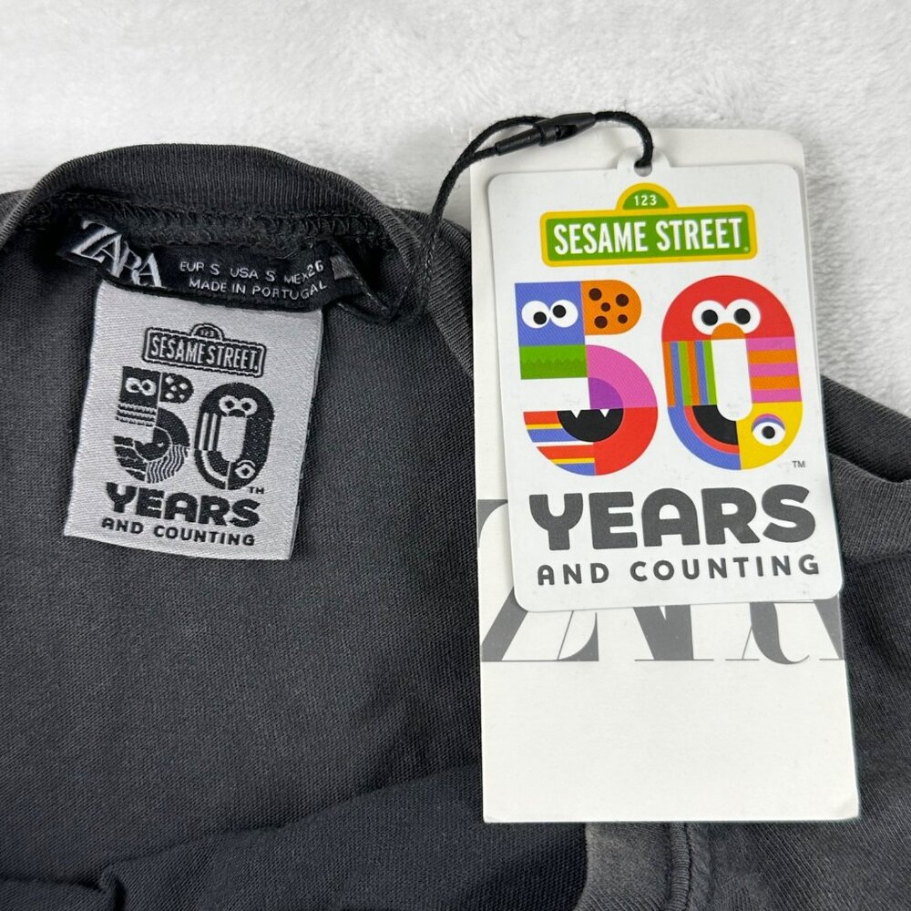 Zara Womens Distressed T-Shirt Sz S Big Bird Mona Lisa Graphic T-Shirt D.Gray - Picture 3 of 8